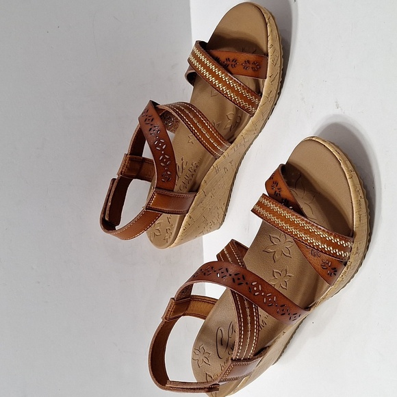 Sketchers NEW Brown Beverlee Strappy Faux Leather Cork Heel Wedge Sandals Size 9 - Picture 2 of 10